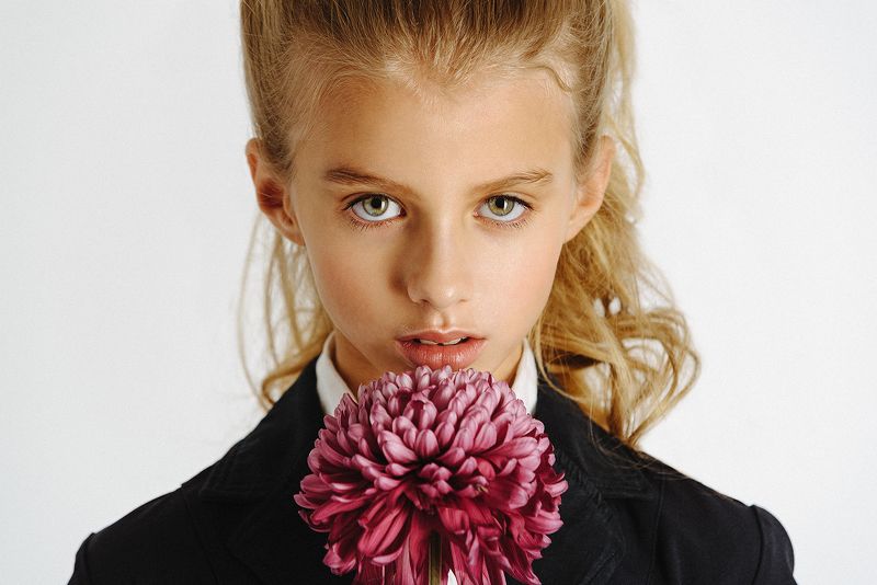 девушка, портрет, girl, portrait, цветок, глаза Krisitnaphoto preview