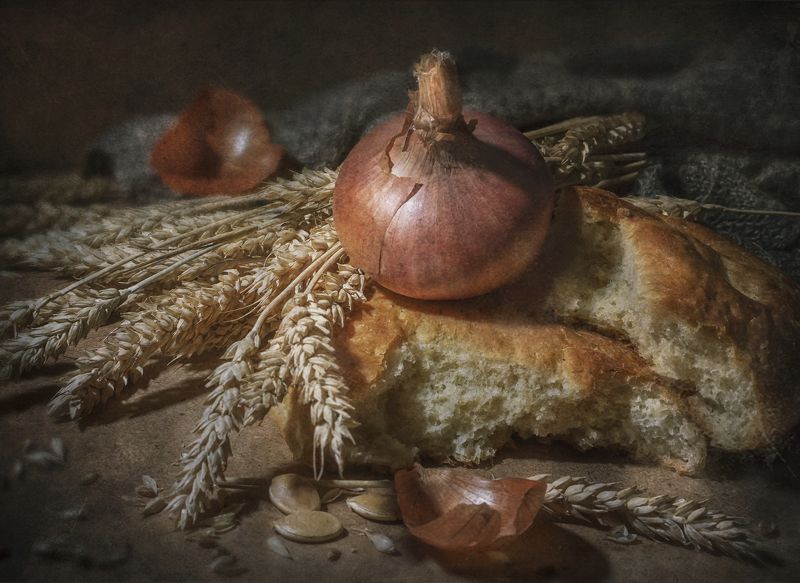 С хлебом и лукомphoto preview