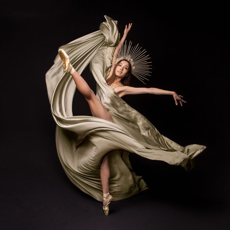 woman, body, light, natural, gold flying, water photo preview