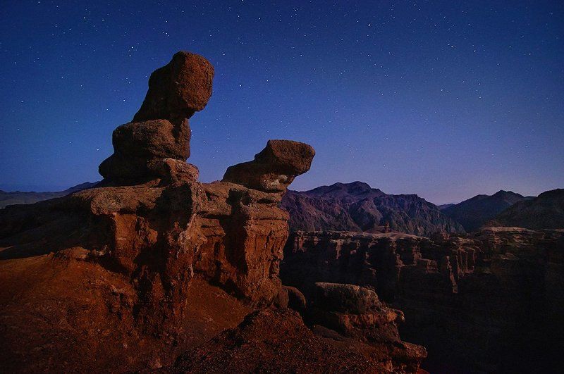 Алтын-Эмель, Долина Замков, Звездя, Казахстан, Национальный парк, Ночь, Чарынский каньон, Чарынский национальный парк Чарынский каньон или \