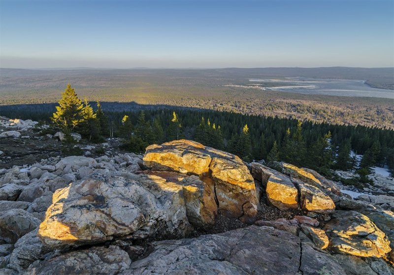 весна,  вечер,  горы, закат,  озеро,  пейзаж,  природа,  путешествие,  туризм,  урал,  южный урал Национальный парк Зюраткульphoto preview