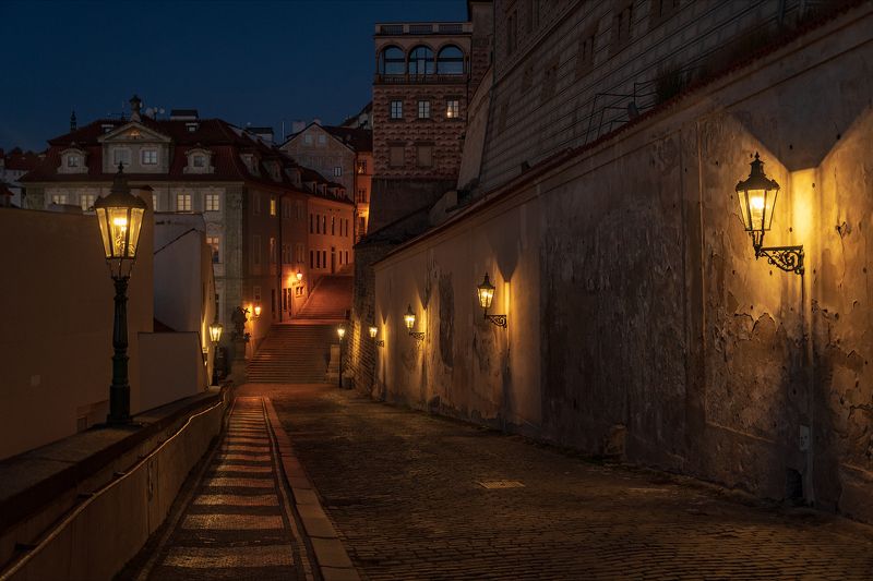 прага, рассвет, влтава, река, карлов, мост, мала, страна, осень, старые, улицы, дома, фонари, шпили Рассвет над Малой Страной. Прага.photo preview