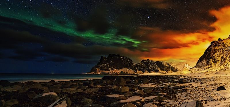 Aurora, Lofoten, Norway, night, beach, waves, sunset, clouds, dramatic, snow Aurora over Skagsanden beachphoto preview