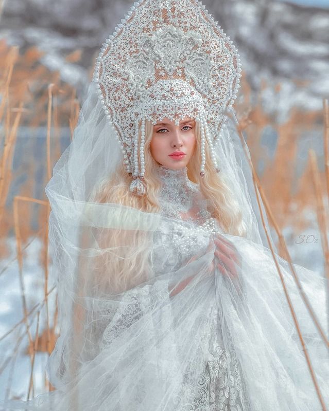 царевна, лебедь, портретный фотограф, женский фотограф, белый, костюм, кокошник, сказка, миф Царевна лебедьphoto preview