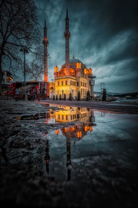 #cityscape#reflection#clouds Отражениеphoto preview