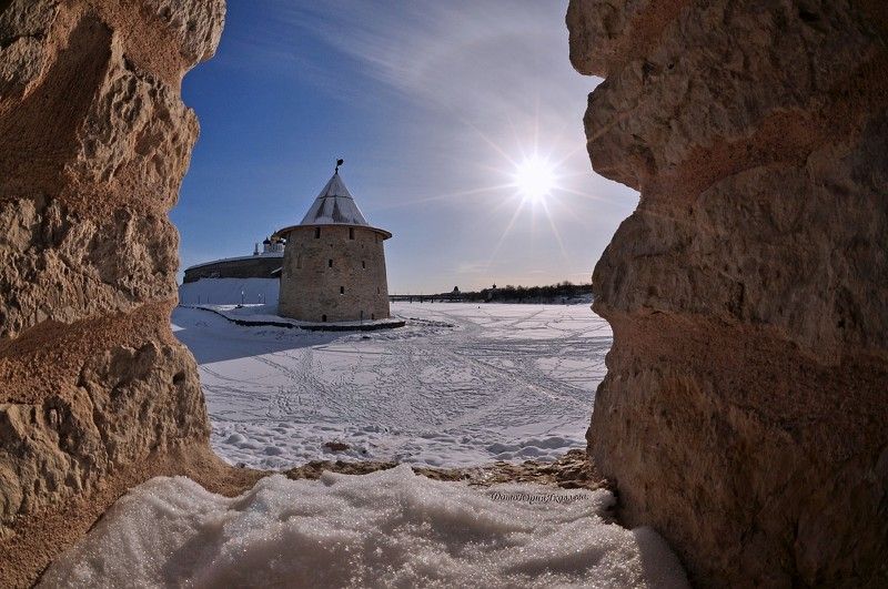 пейзаж, зима, псков, снег, город, собор,башня, небо,день Псковские башниphoto preview