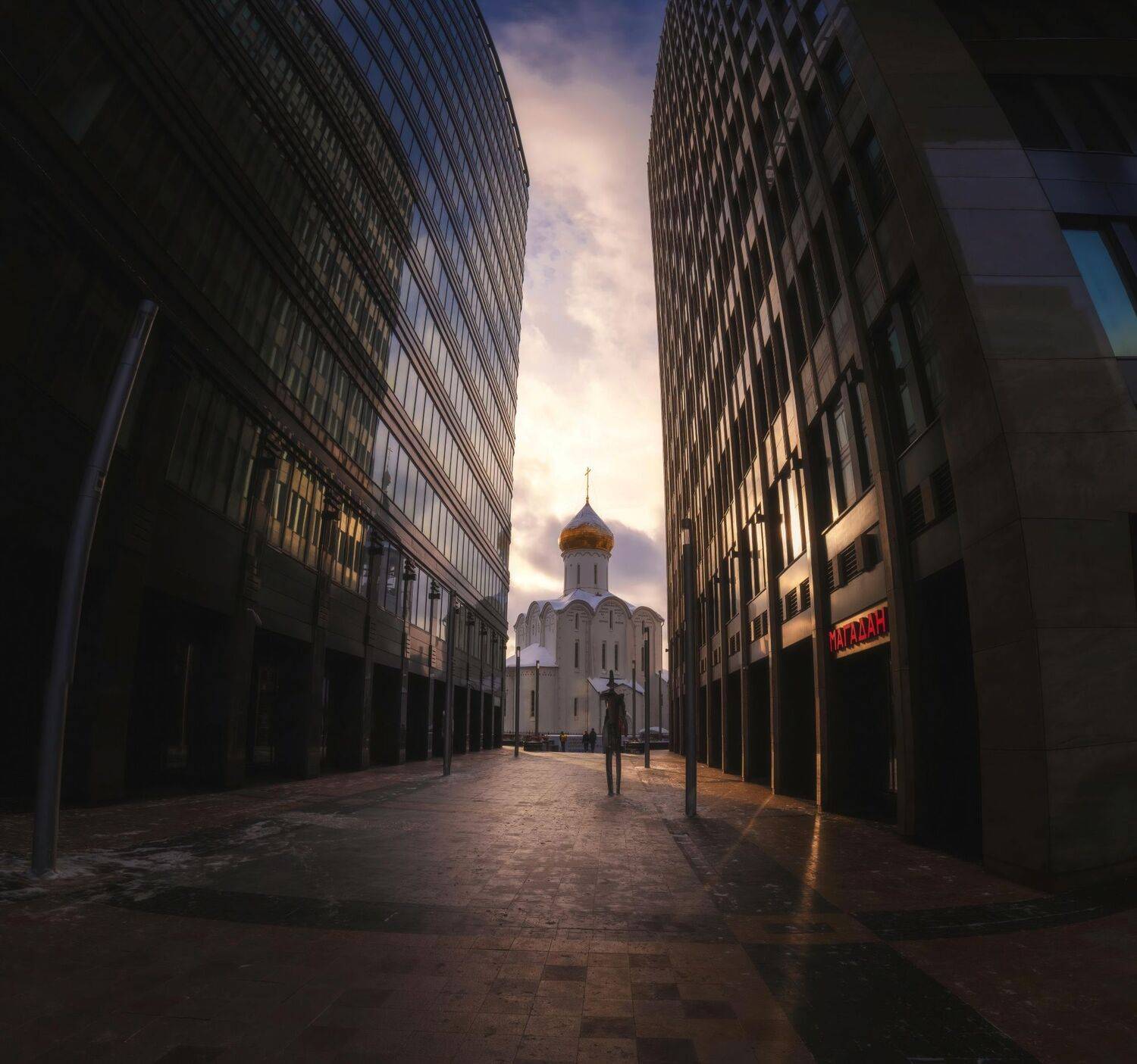 архитектура, белая, бизнес, высотка, город, городской, зима, лесная, линия, москва, небоскрёб, окно, пейзаж, перспектива, площадь, путешествие, россия, свет, стекло, стрит, туризм, уикэнд, улица, центр, январь, закат, сумерки, тень, церковь, старообрядчес, Котов Андрей