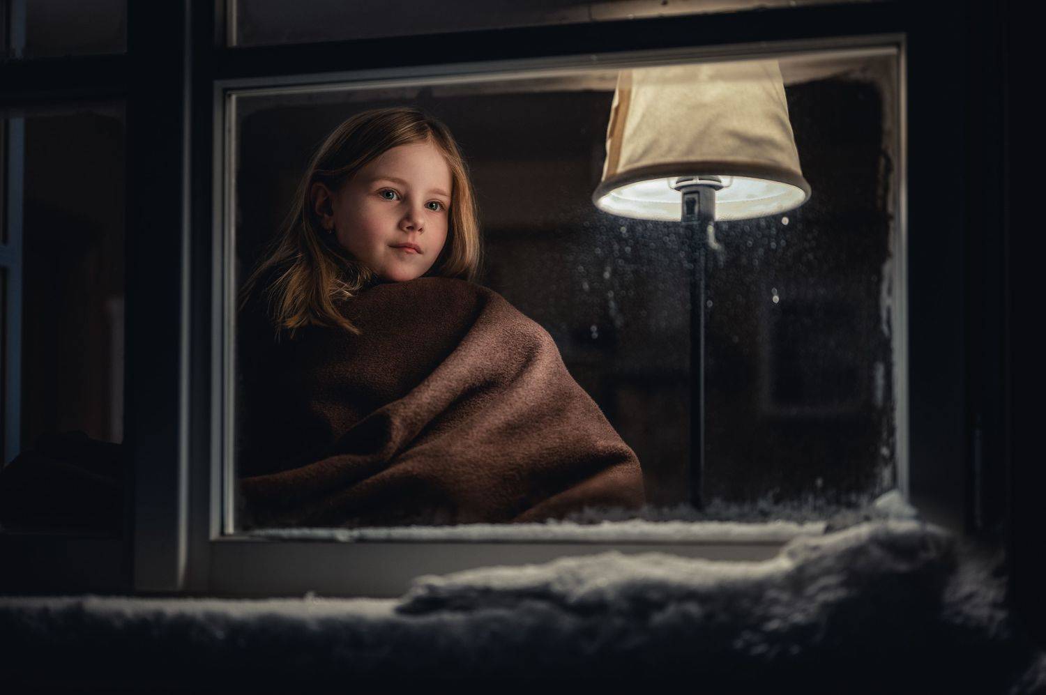 Рождественское время, christmas, девушка, girl, kids, ребенок, window, snow, winter, Stanislav Judas