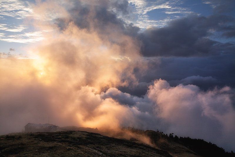 гималаи, непал, mc Лангтанг в выгодном светеphoto preview