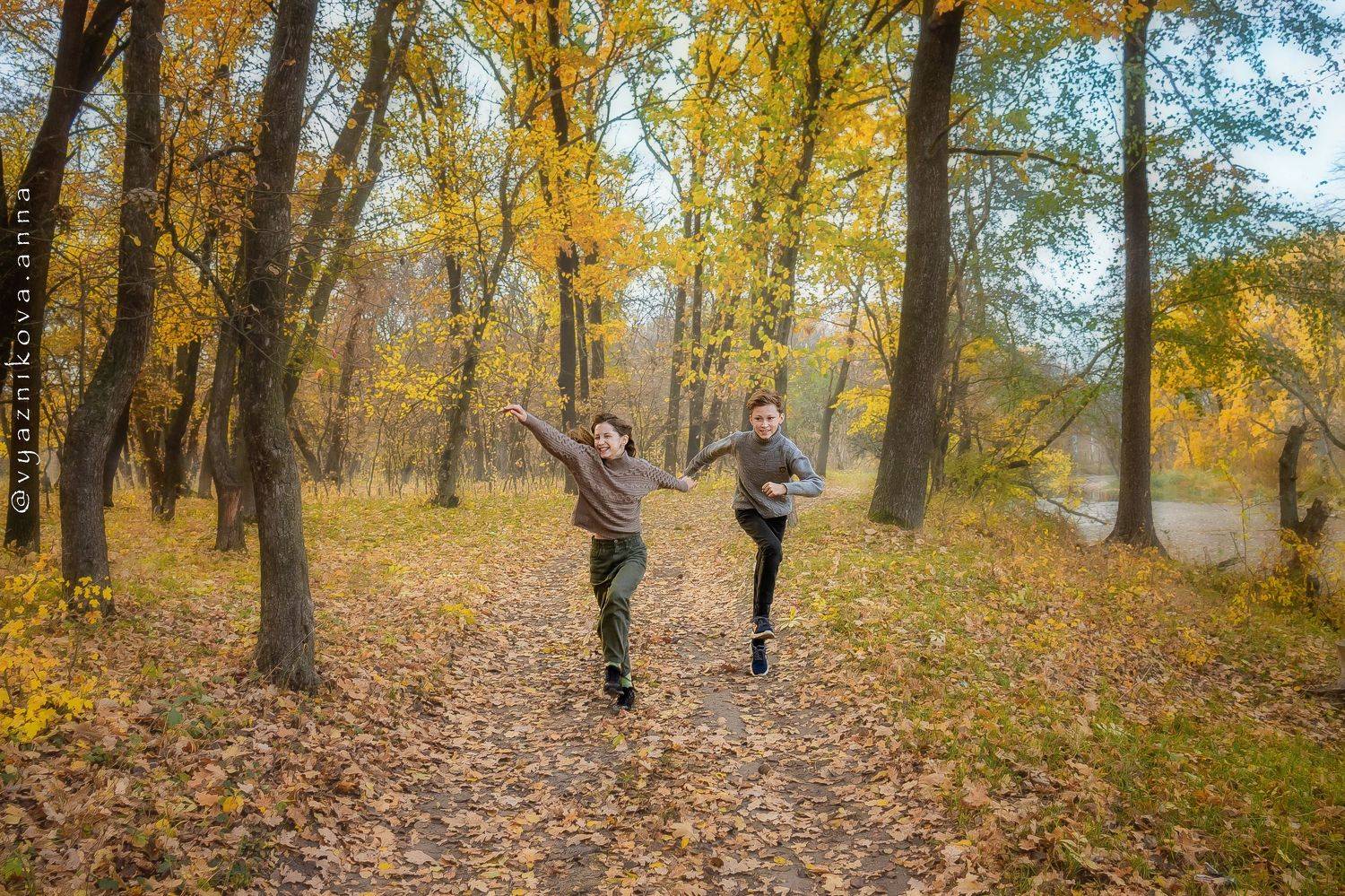 Осеннее настроение. Автор: Анна Вязникова фотограф Лисичанск, Лисичанск , Северодонецк, фотограф в Лисичанске, фотограф Северодонецк, осенняя фотосессия, фотосессия на природе. Анна Вязникова, детский фотограф, фотосессия в лесу, осень,, Анна Вязникова
