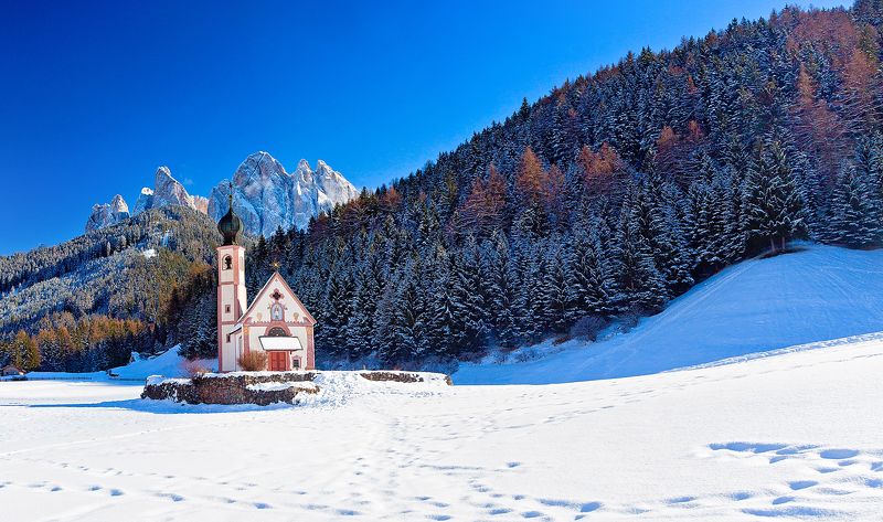 Santa Maddalena, Val di Funes, Italyphoto preview