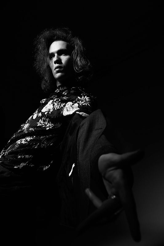 портреты portrait boy blackandwhite black white light shadows fashion magazine classic Никитаphoto preview