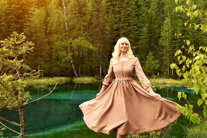 Алтай Гейзерное озеро Горы сказка  Красота Алтаяphoto preview