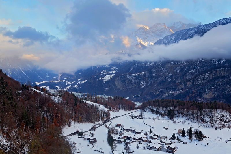 Долина Хасли, Бернское нагорье, Швейцарияphoto preview