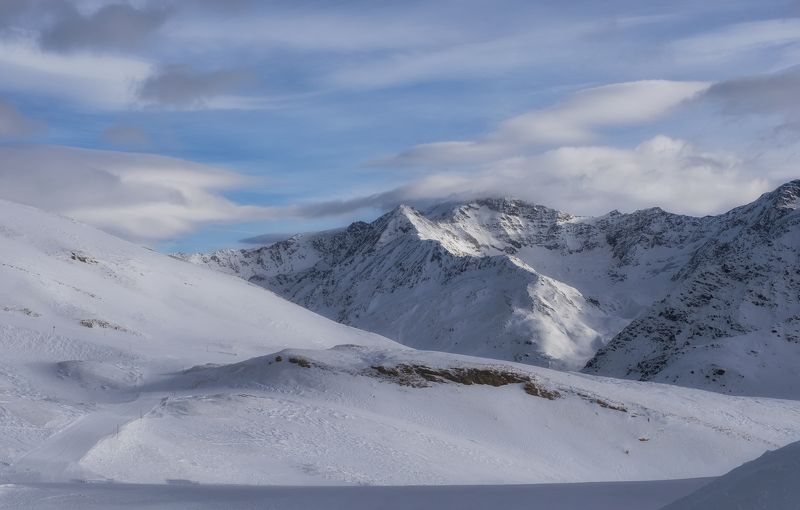 альпы, горы, зима, италия, январь, сондрио, санта катерина ди вальфурва, снег, скалы, santa caterina di valfurva, italy, утро, морозное утро, стельвио, лыжная трасса Frosty January morningphoto preview