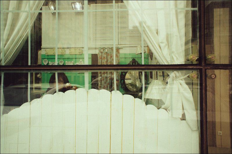 тарбеев, tarbeev, подозрение, москва, женщина, стрит, жанр, октябрьская, отражение, окно, зеркало Подозрениеphoto preview