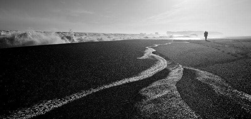 конец сезона, столики вверх дном...photo preview