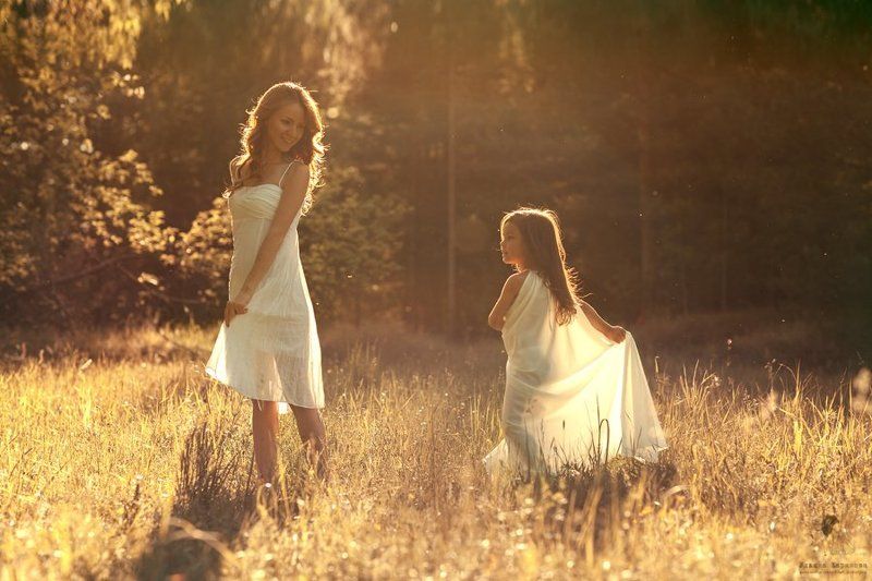 Девочка, Девушка, Закат, Мама и дочь, Семья, Солнечный свет мама и дочьphoto preview