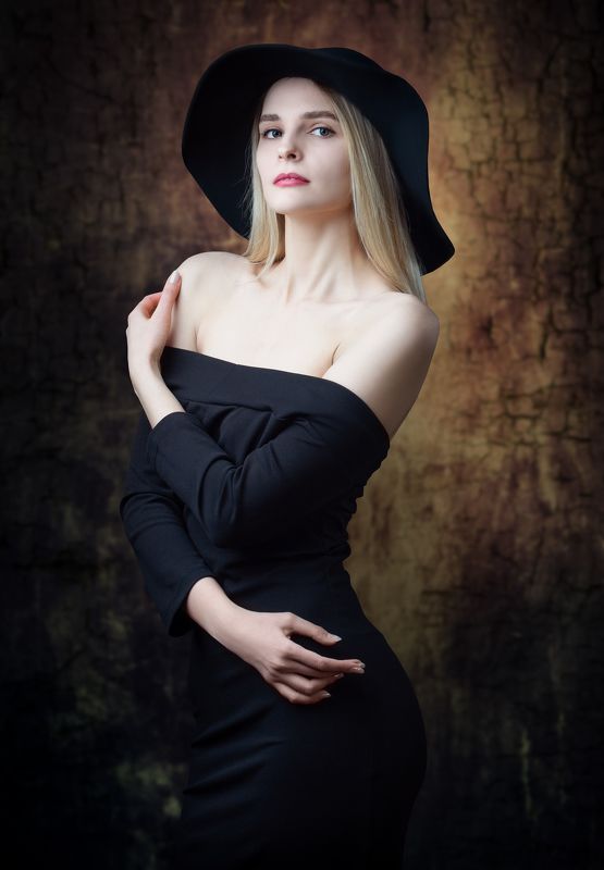 студийный портрет, красивая девушка, женский портрет, концептуальное Еленаphoto preview