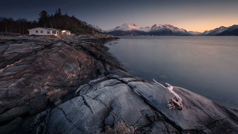 norway,landscape,cabin,mountains,light,longexposure Norwayphoto preview