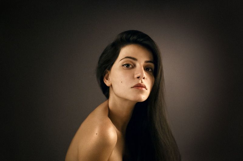 portrait, girl, female, studio, shoudlers Alenaphoto preview