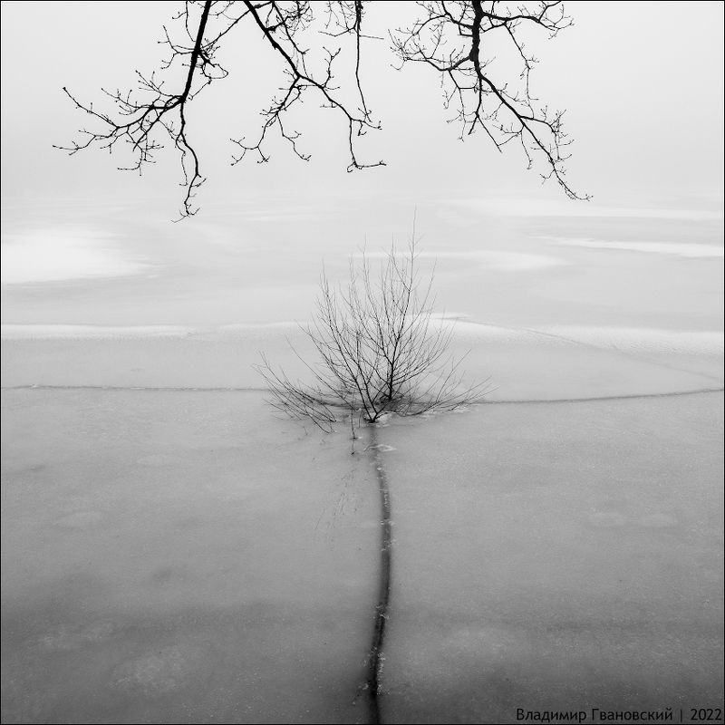 Юбилейное озеро. Минимализм фото превью