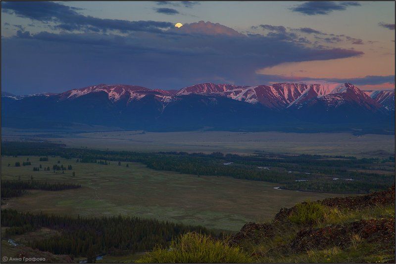 Алтай, Аня графова, Горный алтай, Горы, Курайская степь, Луна, Северо-чуйский хребет Восход полной луныphoto preview