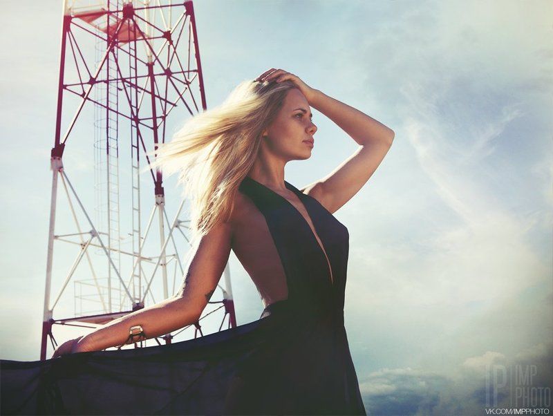 Blond, Dress, Girl, Sky, Wind, Woman skyfall фото превью