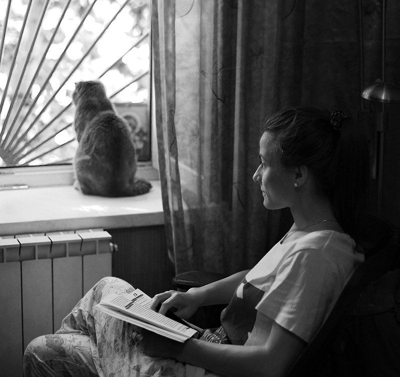 человек и кошкаphoto preview