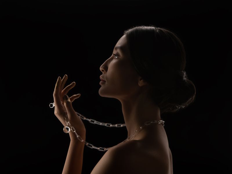 profile, glass, portrait, профиль, стекло, женский портрет, черный from series If The Ice Could Be Warm (2)photo preview