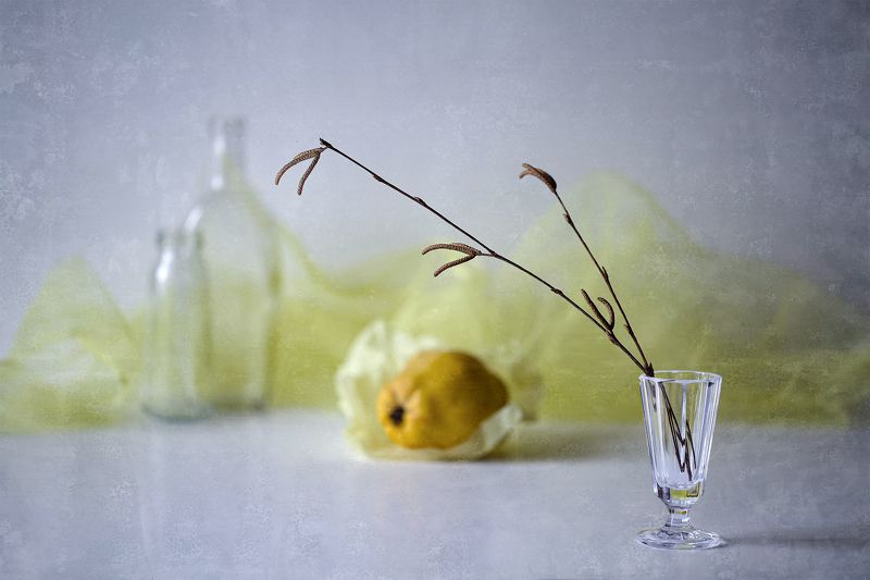 миламиронова, фоонатюрморт, stilllife, рюмка, айва, стекло, жёлтый, настроение Весна скоро...photo preview