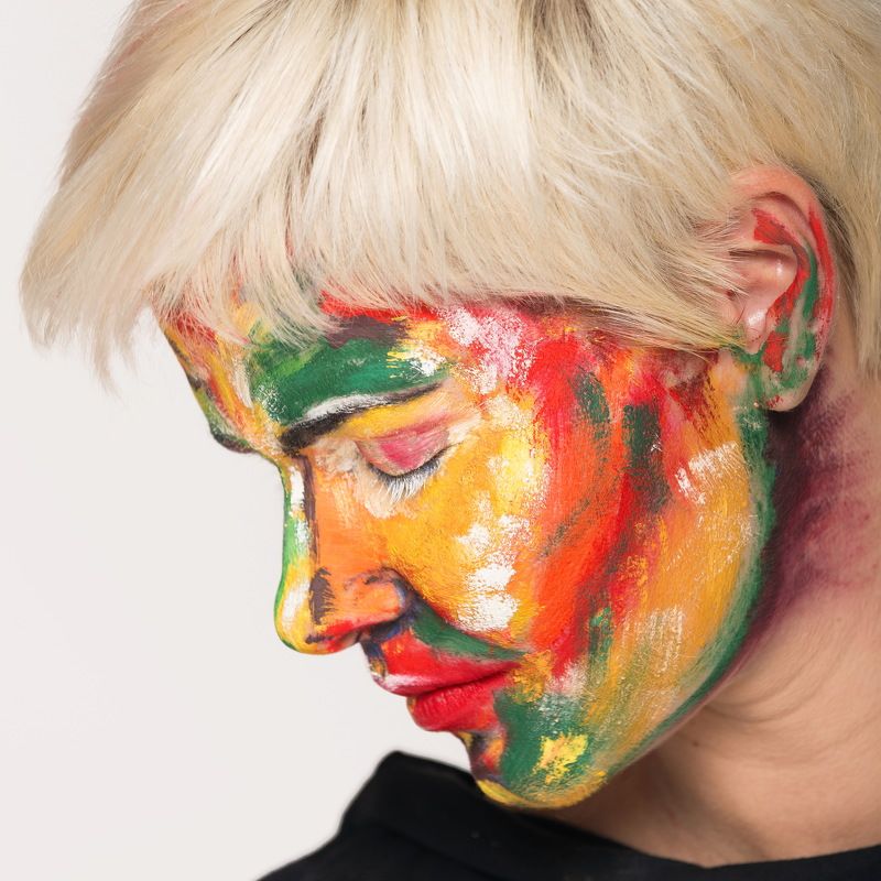 немного краски в этот серый деньphoto preview