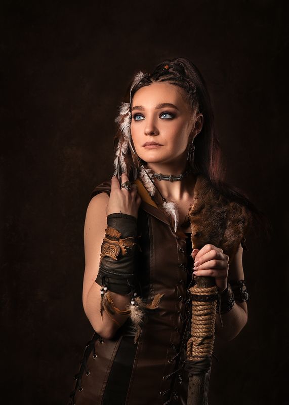 индеец, амазонка, перья, мех, девушка Люди светаphoto preview