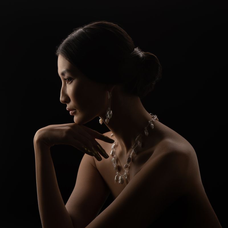 portrait, pearls, profile, low key, beauty From the series If The Ice Could Be Warmphoto preview