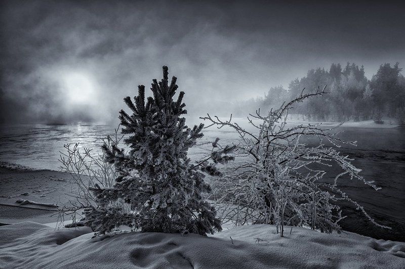 Втречая,взявшись за руки,рассвет... фото превью