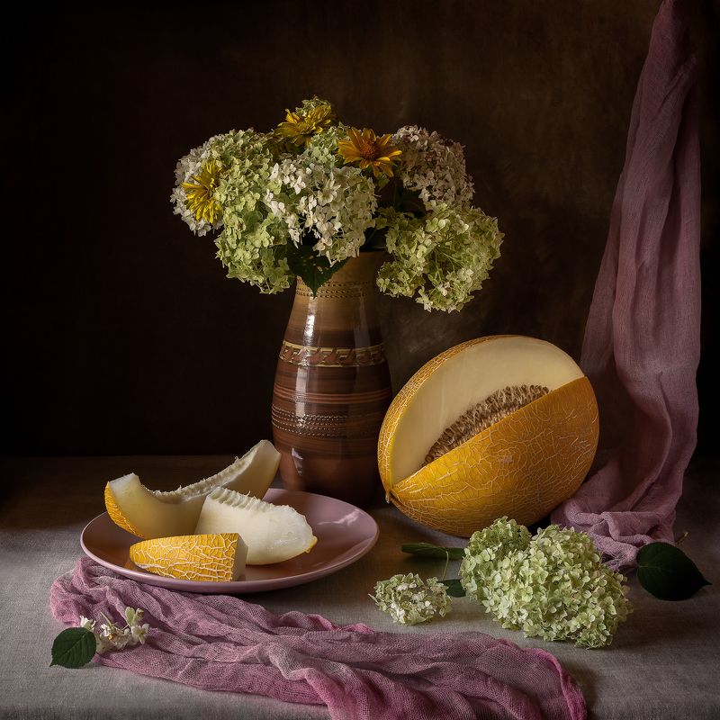 натюрморт с дынейphoto preview