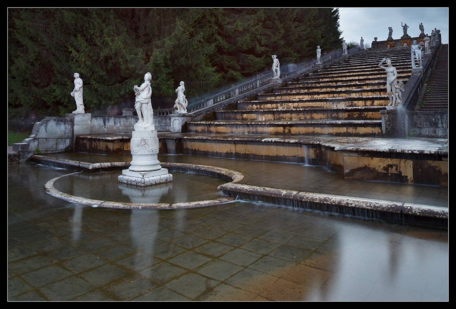 ... про картинку для мизантропа.... Автор: Илья Штром петергоф, фонтаны,, Илья Штром