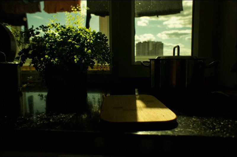 тарбеев, tarbeev, быт, окно, белье, жанр, солнце, небо Быт.photo preview