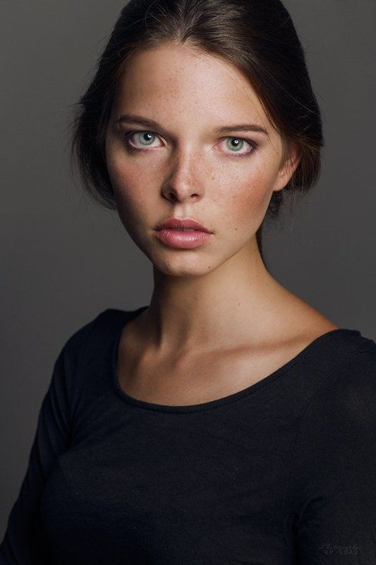 Стеллаphoto preview