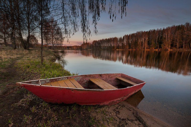 Лодочка краснелаphoto preview