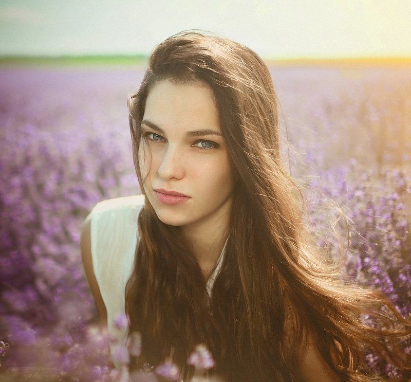 Яна и лавандыphoto preview