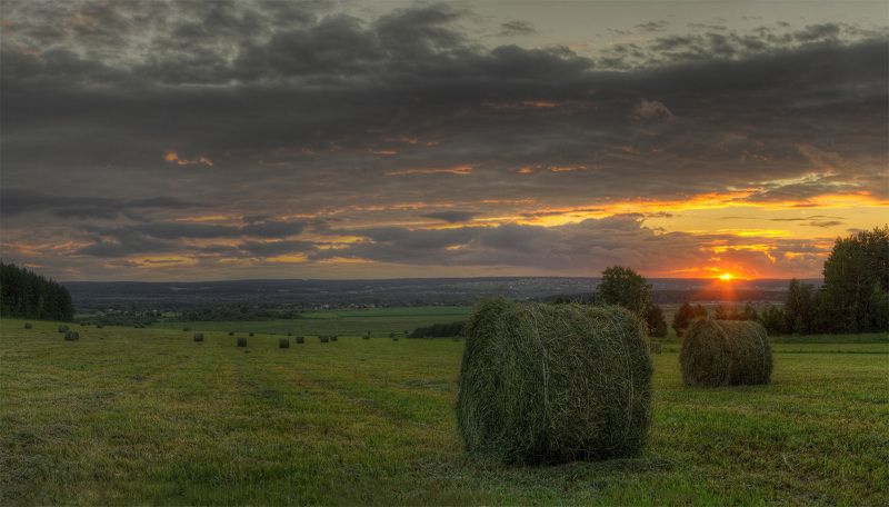 сено, лето, поле, россия, урал, вечер, закат, рассвет, утро, джигурда, безруков Уралphoto preview
