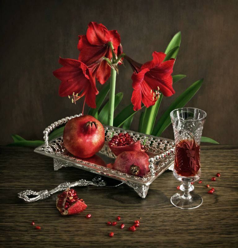 Гранатыphoto preview