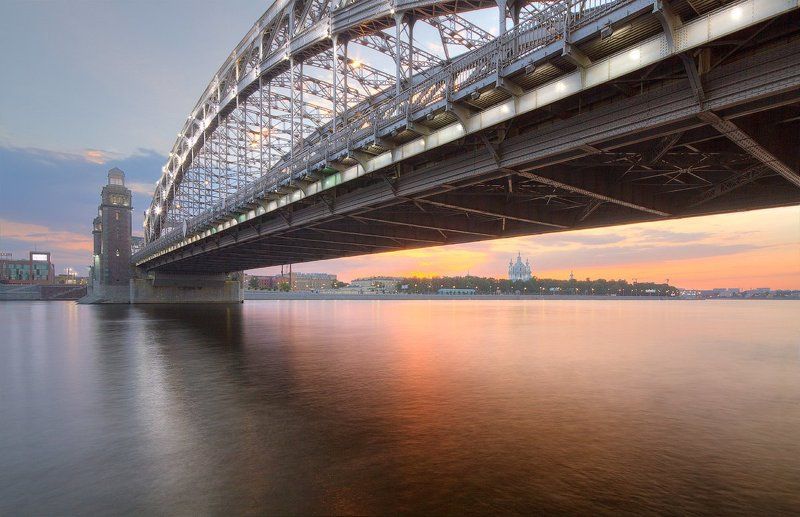 Смольный под Большеохтинским мостомphoto preview