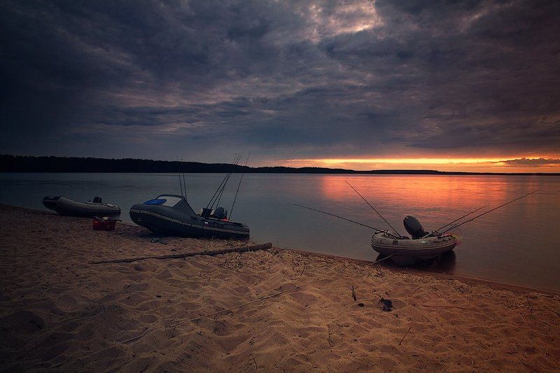 Dyadyavasya, Берег, Вода, Горизонт, Закат, Карелия, Лодка, Озеро, Онежское озеро, Пейзаж, Песок, Рыбалка После вечерней рыбалкиphoto preview