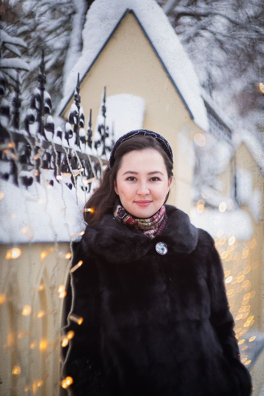 Портрет, фотосессия, зима, новый год, гирлянда, огоньки, елка, город, Москва, праздник, гелиос Юля ... новый годphoto preview