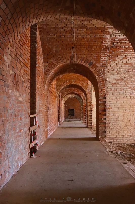 коридор, Россия, Германия, форт, Калининград, №3, 2021год, Восточная Пруссия, крепость, король, север,Фридрих III,Korridor, Russland, Deutschland, Fort, Kaliningrad, Nr. 3, 2021, Ostpreußen, Festung, König, Norden, Friedrich III  «Коридор казармы» фото превью
