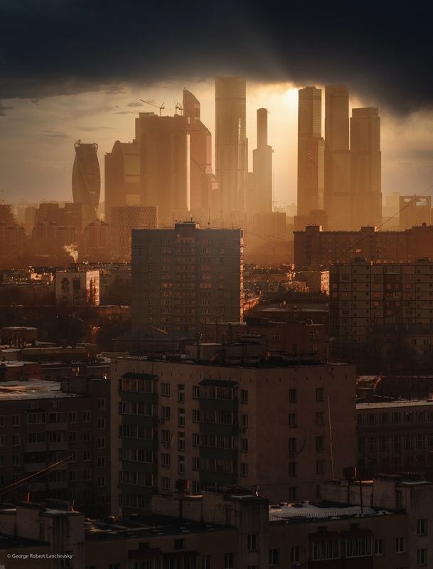 Крыша, весна, закат Первые лучи весныphoto preview