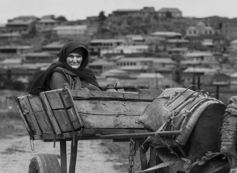 дагестан, балхар, кавказ, село, аул, горы, горцы, люди, лицо, взгляд, повозка, транспорт, быт, традиция, путешествие Горянкаphoto preview