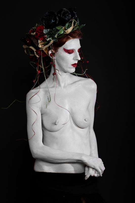 lady whitephoto preview